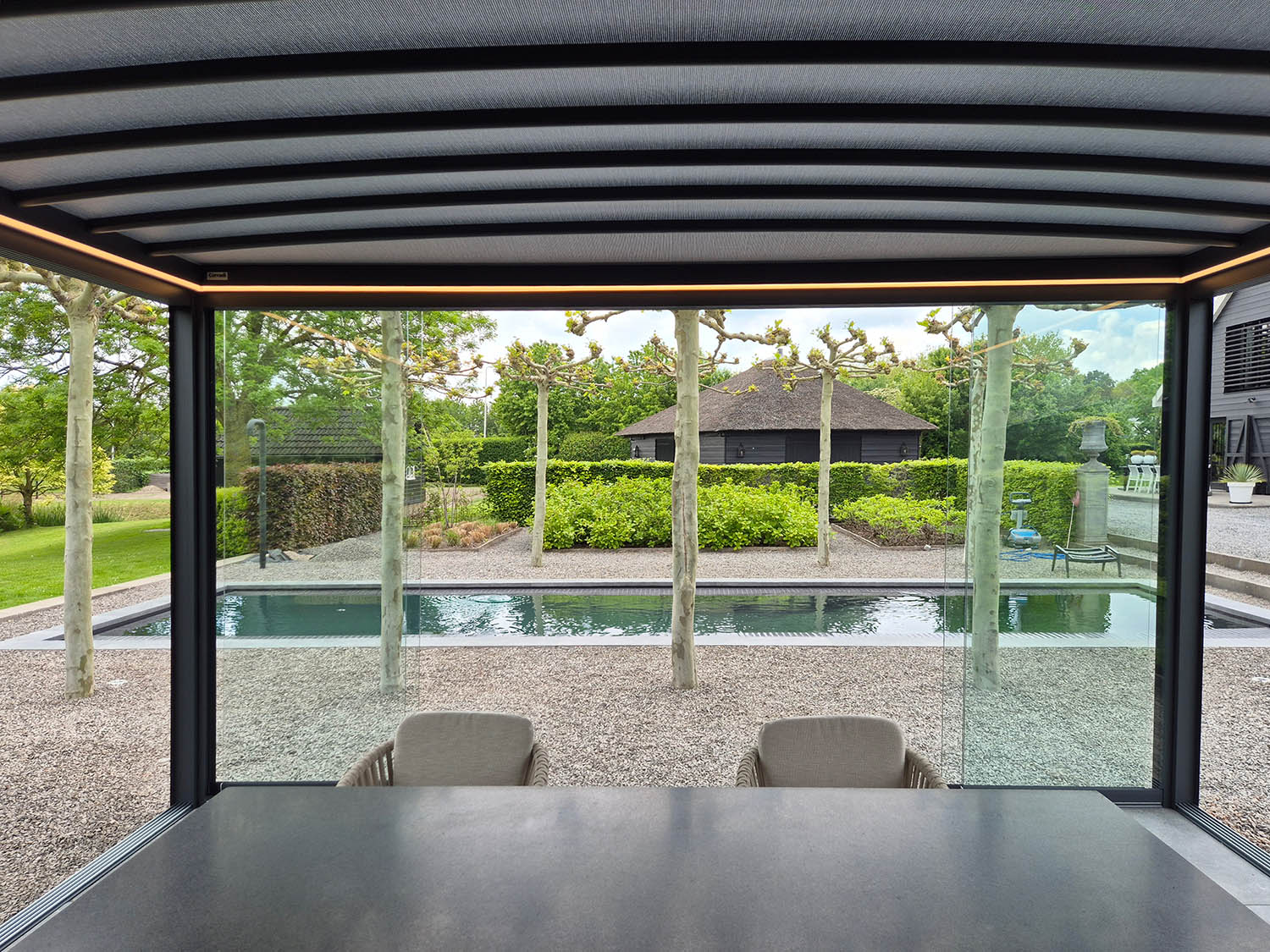 Corradi Imago lamellendak voor luxe tuin en terras in Deventer
